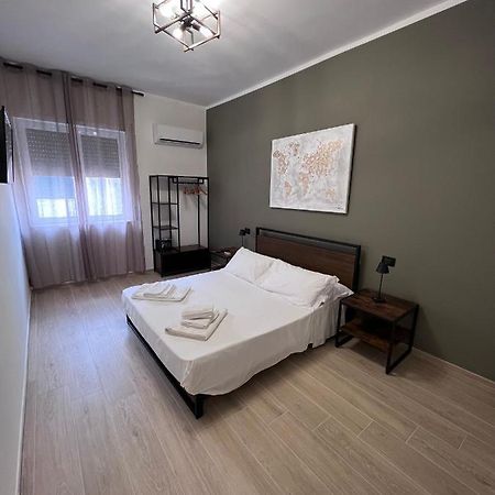 Medusa Duomo Guest House Napoli Bagian luar foto