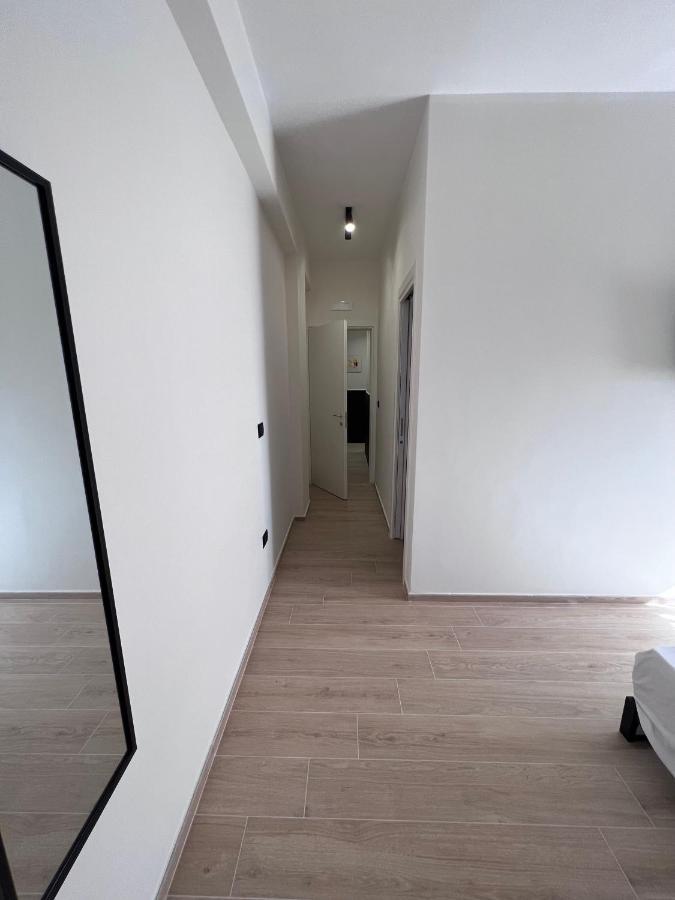Medusa Duomo Guest House Napoli Bagian luar foto
